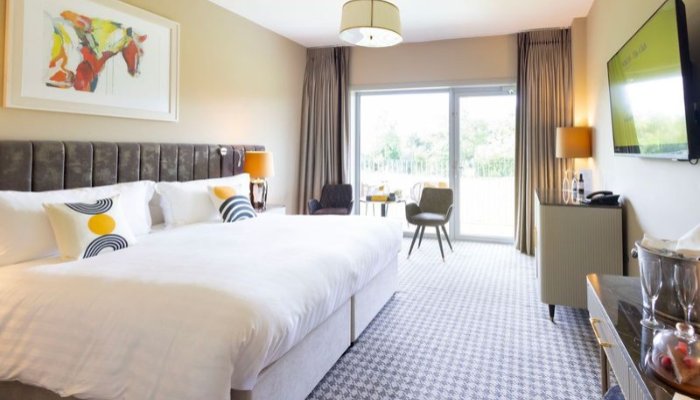 Untitled design     t Club Hotel